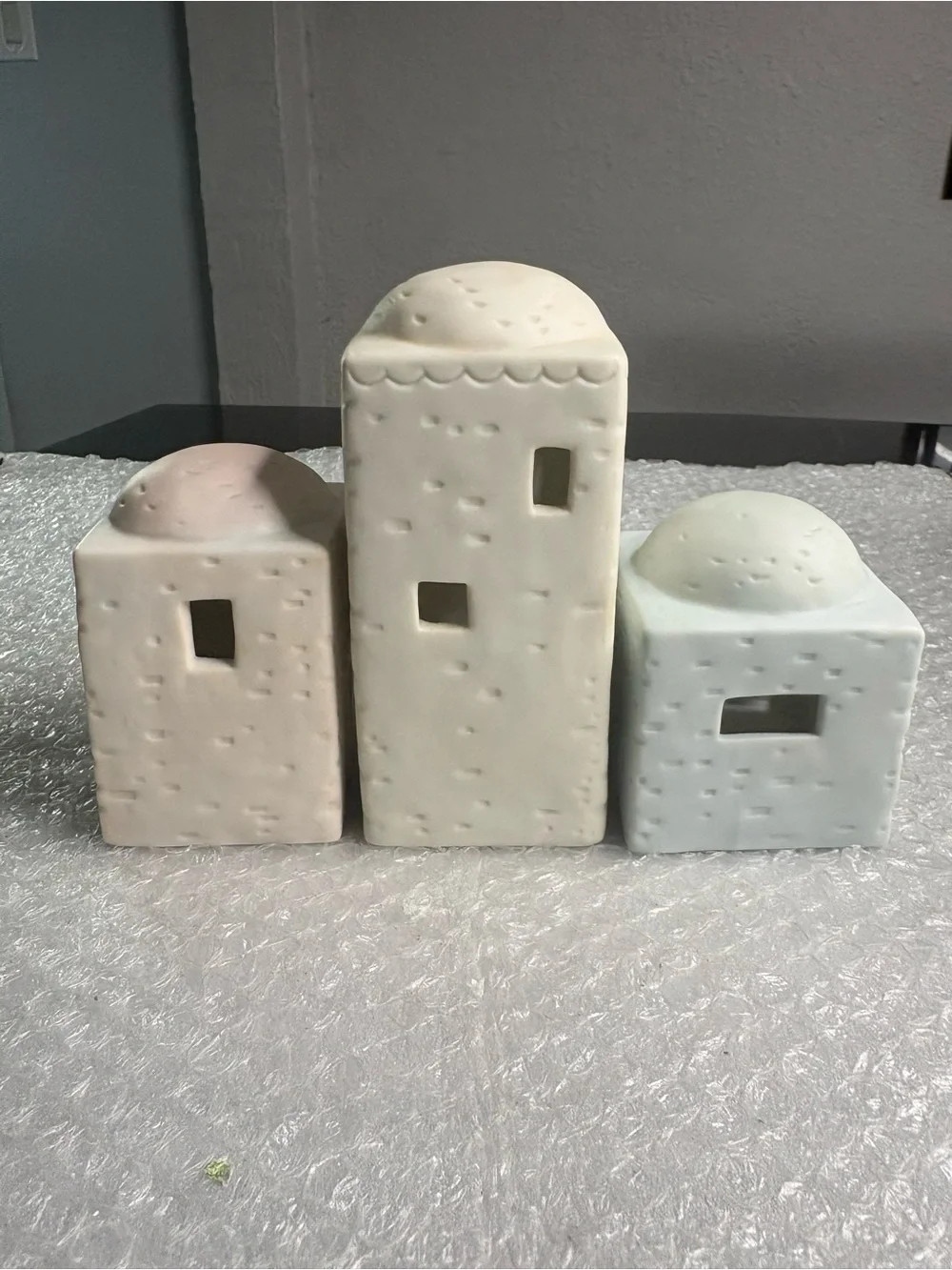 Precious Moments 4-piece set porcelain bisque nativity buildings and a palm tree